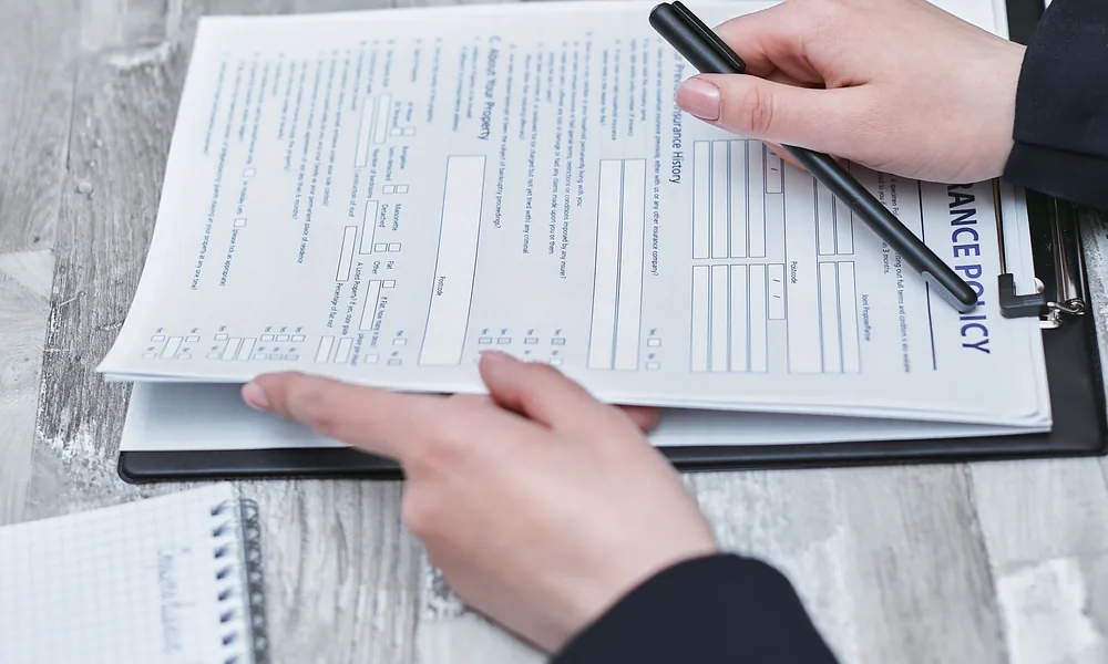 Reviewing wagering expiry eligibility and withdrawal terms before accepting a bet22 bonus
